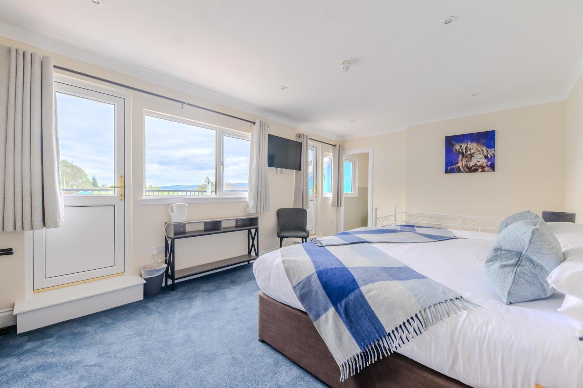Loch Ness Clansman Hotel Drumnadrochit Bagian luar foto